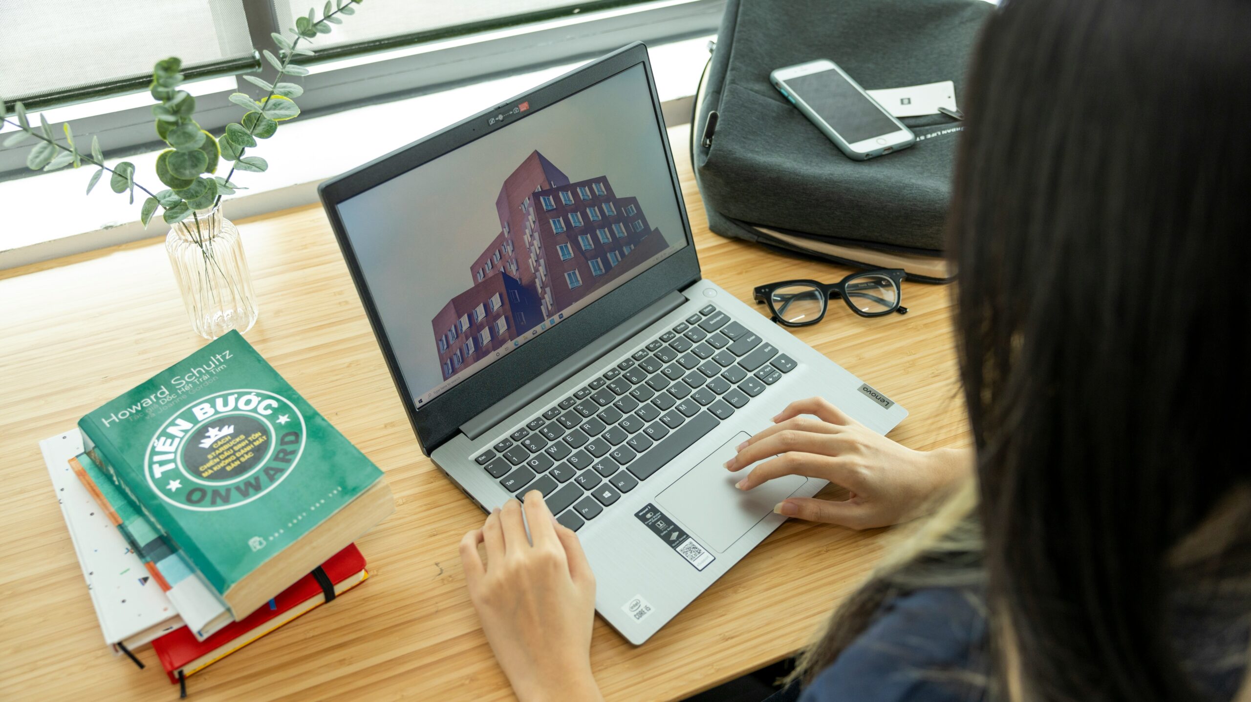 子育てママがフリーランスという選択肢を選ぶイメージ